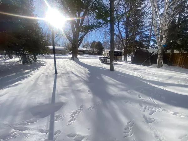 Clearview, ON L0M 1S0,221 John ST