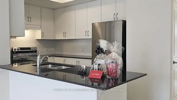 Brampton, ON L6Y 6G1,25 Knotsberry CIR #81