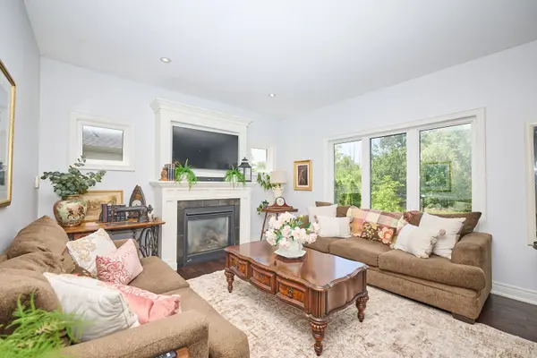 Fort Erie, ON L2A 6W2,710 Brian ST