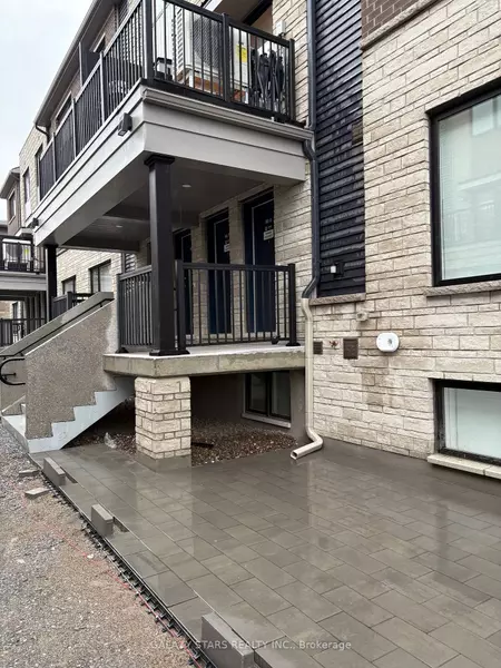 301 Glenroy Gilbert DR #21, Barrhaven, ON K2J 5W2