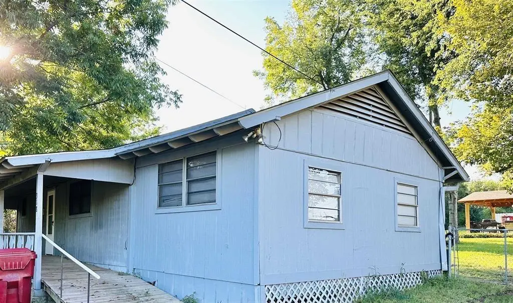 316 Kaufman, Mount Vernon, TX 75457