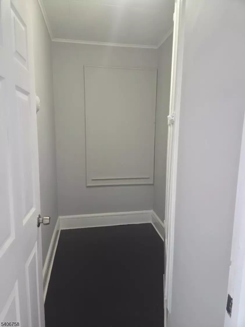 East Orange City, NJ 07018,54 Arsdale Ter #2