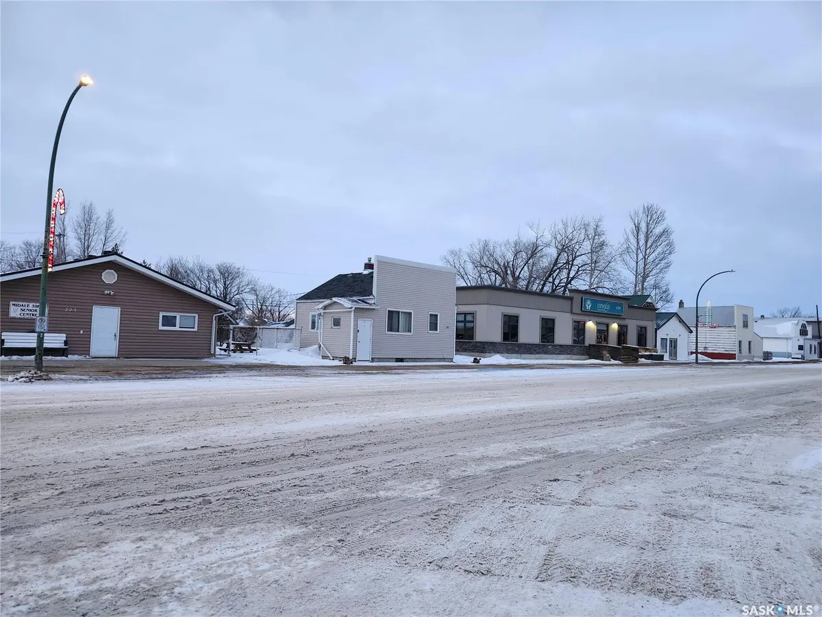 205 Main STREET, Midale, SK S0C 1S0