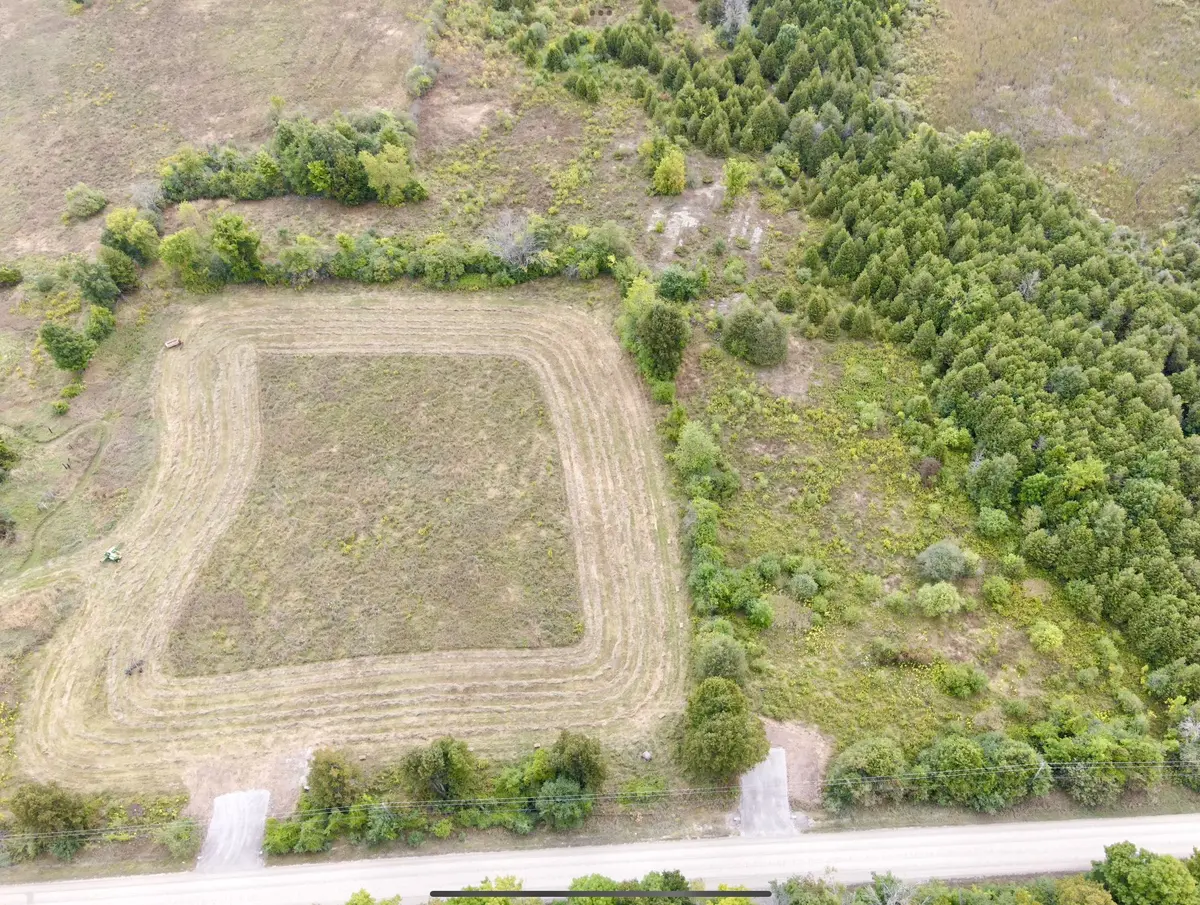 404 Ford RD, Montague, ON K7A 0G8