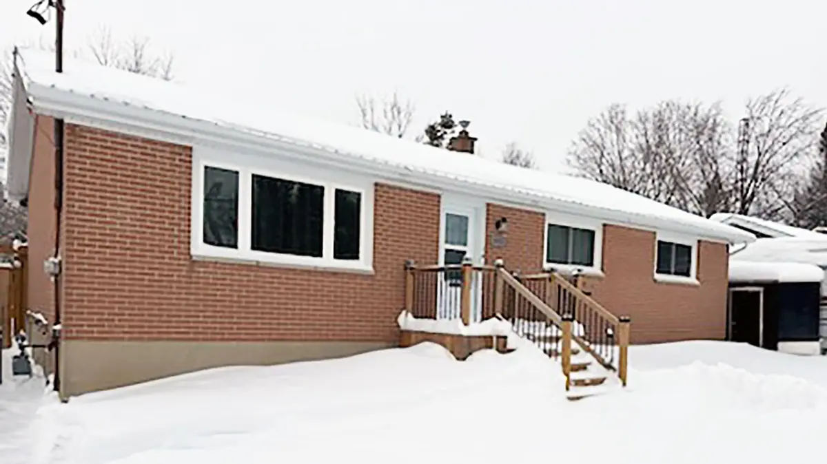 Kingston, ON K7P 2V4,1453 Woodfield CRES