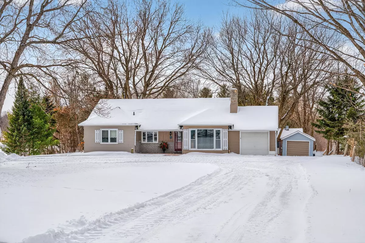 Mississippi Mills, ON K0A 1A0,2377 Ramsay Con 7B AVE S