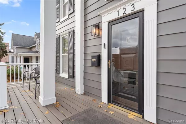 Plymouth, MI 48170,123 N Union ST