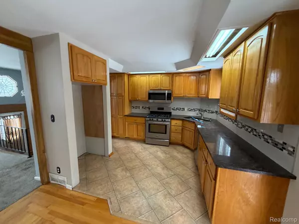 Commerce Twp, MI 48382,3099 Chenoa ST