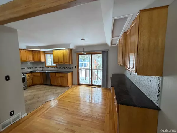 Commerce Twp, MI 48382,3099 Chenoa ST