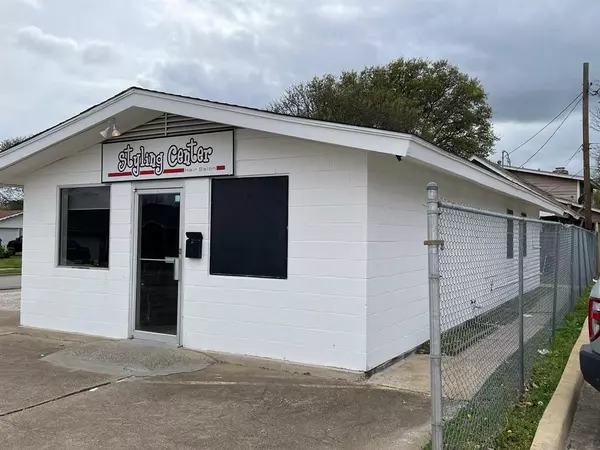 Grand Prairie, TX 75052,2526 Hillcrest Lane