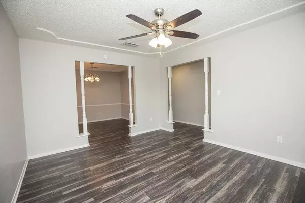 Arlington, TX 76015,4209 W Pleasant Forest Street