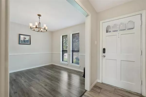 Carrollton, TX 75007,1712 Rosemeade Circle