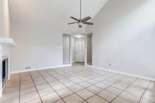 Dallas, TX 75229,3148 Royal Gable Drive