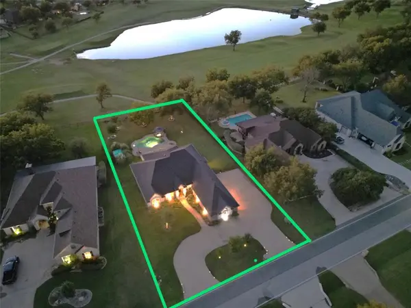 6410 Pinehurst Drive,  Granbury,  TX 76049