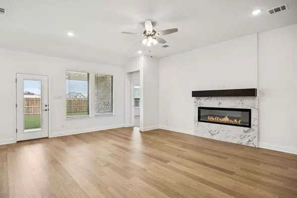 Fort Worth, TX 76036,4508 Snakeweed Street