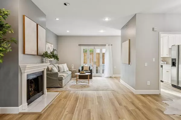 Dallas, TX 75205,4242 Travis Street #108