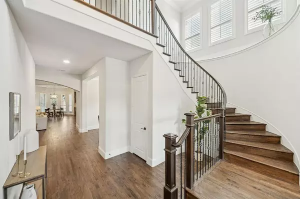 Highland Village, TX 75077,204 Chisholm Trail