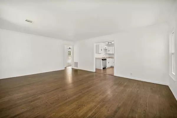 Fort Worth, TX 76116,5048 Cedar Hill Road