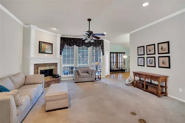 Grand Prairie, TX 75052,530 Queens Way