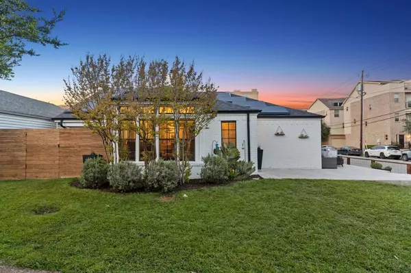 Dallas, TX 75204,3635 Bryan Street