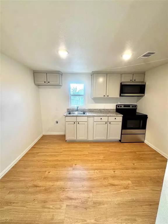 Stephenville, TX 76401,251 E Crow Street