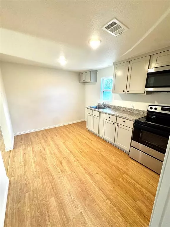 Stephenville, TX 76401,251 E Crow Street