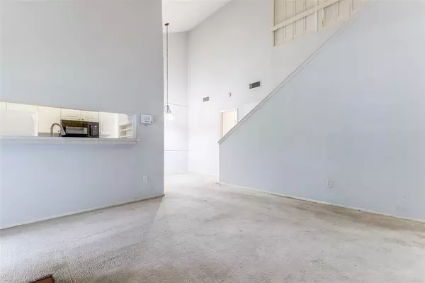 Dallas, TX 75248,5981 Arapaho #1106