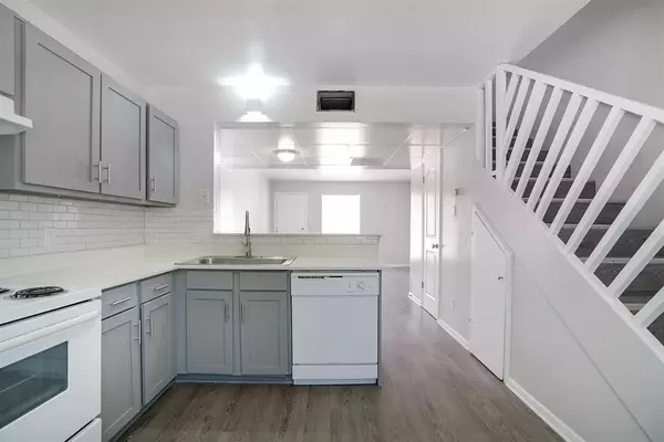 Arlington, TX 76010,307 Rose Street #311-B