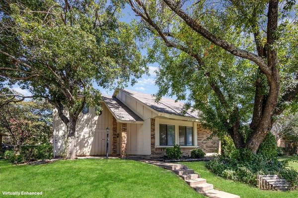 725 Holly Oak Drive, Lewisville, TX 75067