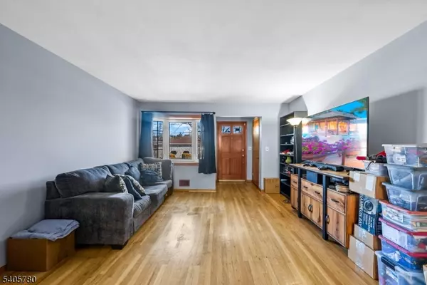 Clark Twp., NJ 07066,302 New York Ave