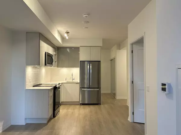 Toronto C10, ON M4S 0E3,25 Holly ST #602