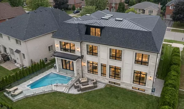 Toronto C12, ON M2P 1Y9,11 Montressor DR