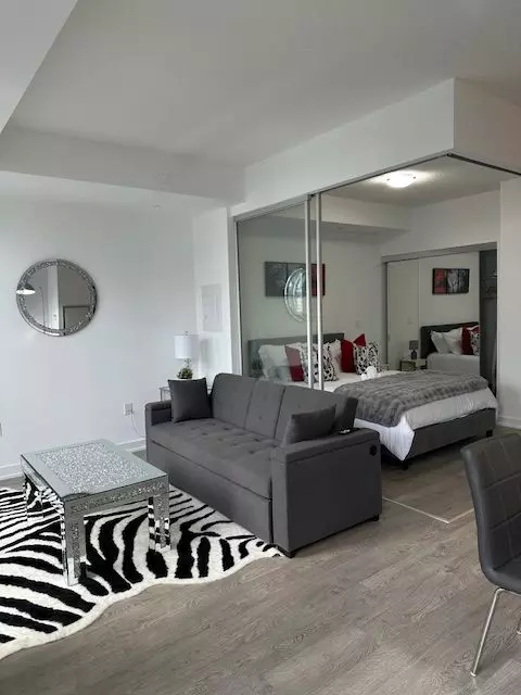 Toronto C01, ON M5V 0S6,99 John ST #2403