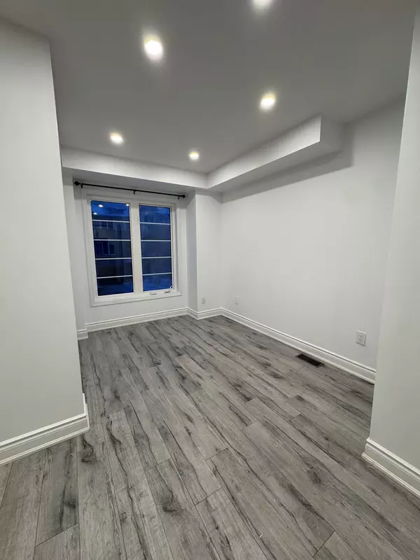 Ajax, ON L1S 0A6,16 Thornharrold ST