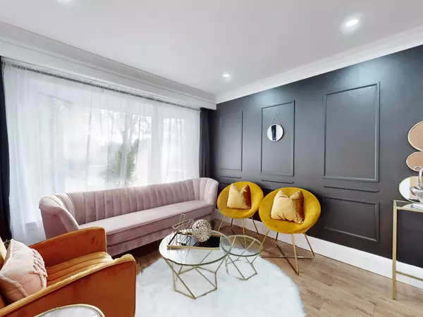 Whitby, ON L1N 1Z5,411 Rosedale DR