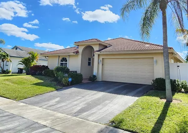 Dania Beach, FL 33004,426 SE 3rd Pl