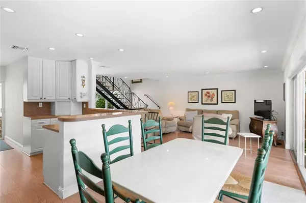 Wilton Manors, FL 33305,17 Middlesex Dr