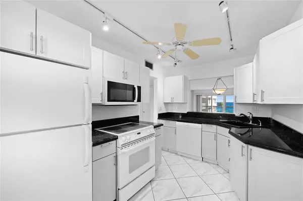 Hillsboro Beach, FL 33062,1069 Hillsboro Mile #507