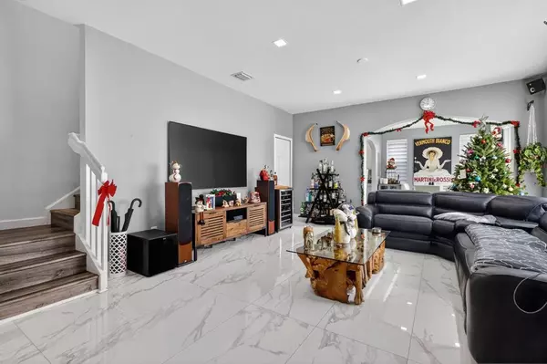 Hollywood, FL 33027,4197 SW 157th Ave #164