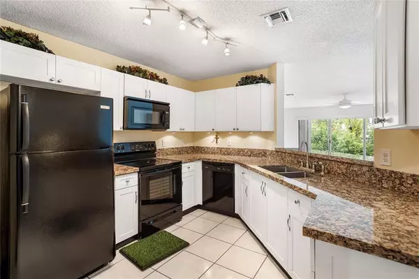 Coral Springs, FL 33065,10172 Royal Palm Blvd #707-7