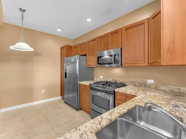 Sunrise, FL 33323,3055 NW 126th Ave #7-319