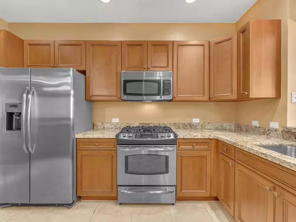 Sunrise, FL 33323,3055 NW 126th Ave #7-319