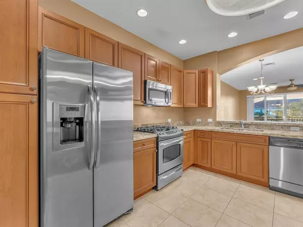 Sunrise, FL 33323,3055 NW 126th Ave #7-319