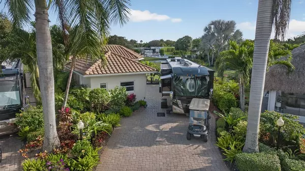 Pompano Beach, FL 33068,391 Sundial Cir #391