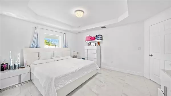 West Palm Beach, FL 33406,4317 Vicliff Rd