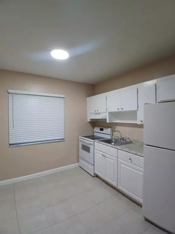 Dania Beach, FL 33004,Address not disclosed