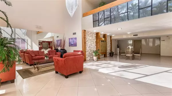 Weston, FL 33326,16325 Golf Club Rd #303