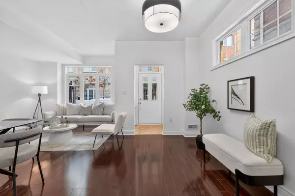 Vaughan, ON L4J 0E3,8 Brighton PL #17