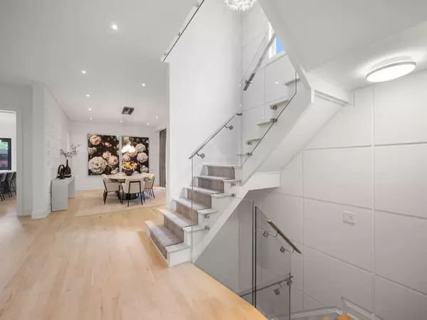 Vaughan, ON L4J 0J4,29 Kylemount CT