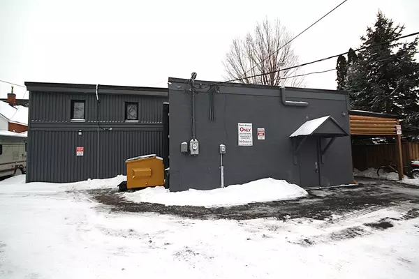 Springwater, ON L0L 1P0,58 Queen St ST W